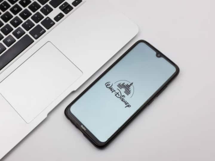 Disney’s Chief Executive Bob Chapek has reportedly said that company-wide cost-cutting and layoffs are likely as the company reported a $1.5 billion quarterly loss in its streaming business.  [Image Credit: Getty]