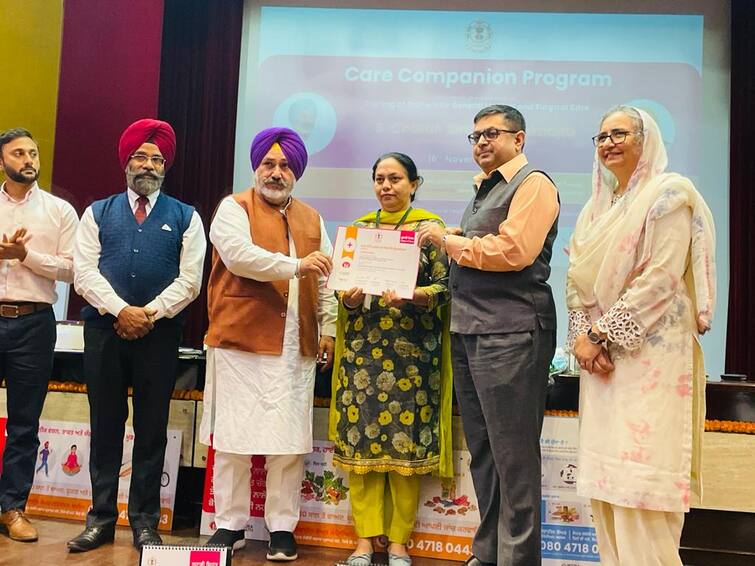 HEALTH MINISTER LAUNCHES AMBITIOUS 'CARE COMPANION PROGRAM' TO PROMOTE HEALTH AWARENESS ਸਿਹਤ ਮੰਤਰੀ ਵੱਲੋਂ ਸਿਹਤ ਜਾਗਰੂਕਤਾ ਨੂੰ ਉਤਸ਼ਾਹਿਤ ਕਰਨ ਲਈ 'ਕੇਅਰ ਕੰਪੈਨੀਅਨ ਪ੍ਰੋਗਰਾਮ' ਦੀ ਸ਼ੁਰੂਆਤ