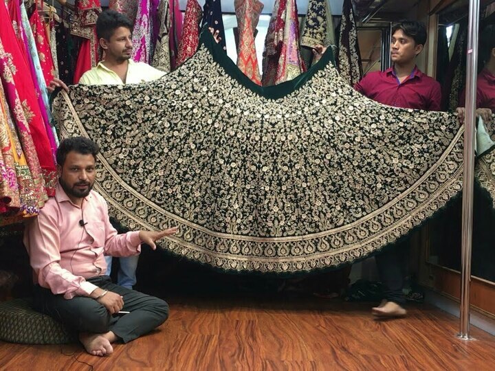 Best Place For Wedding Outfit: शादी में खुद को दिखाना है सबसे हटके तो इन जगहों से करें ए क्वालिटी की शॉपिंग, देखते रह जाएंगे लोग