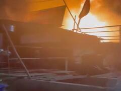 ग्रेटर नोएडा के तुगलकपुर गांव में लगी भीषण आग, कई दुकानें जलकर राख