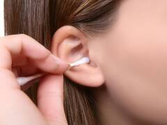 Ear care Tips : ਕੰਨ ਸਾਫ਼ ਕਰਦੇ ਸਮੇਂ ਇਨ੍ਹਾਂ ਗੱਲਾਂ ਦਾ ਰੱਖੋ ਧਿਆਨ, ਨਹੀਂ ਤਾਂ ਹੋ ਸਕਦਾ ਨੁਕਸਾਨ