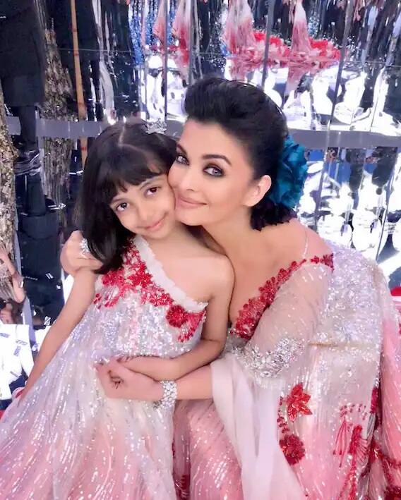 ઐશ્વર્યા રાય બચ્ચને તેના ઇન્ટરવ્યુમાં ઘણી વખત કહ્યું છે કે તેની દીકરી આરાધ્યા તેની પ્રથમ પ્રાથમિકતા છે.