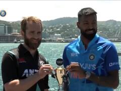 In Pics : टीम इंडिया न्यूझीलंडविरुद्ध सामन्यांसाठी सज्ज, हार्दिक-केनचं ट्रॉफीसोबतचा खास फोटोशूट पाहिलत का?