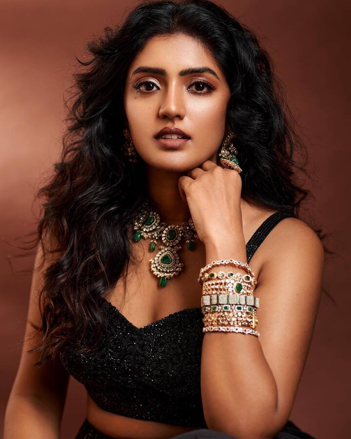 ఈషా రెబ్బ అందమైన ఫోటోలు. Image Credit: Eesha Rebba/ Instagram