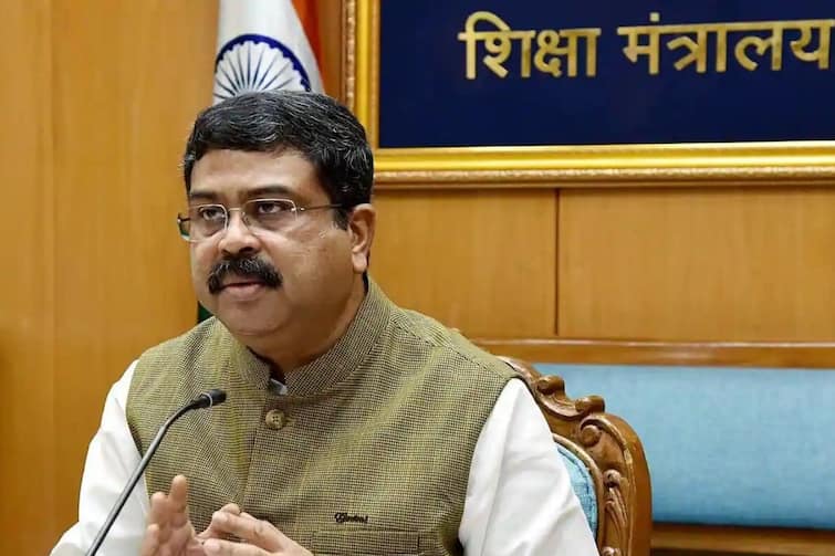union minister dharmendra pradhan on foreign universities opening in india இந்தியாவில் விரைவில் வெளிநாட்டு பல்கலைக்கழங்கள் திறக்கப்படுமா? - மத்திய அமைச்சர் தெரிவித்தது என்ன?