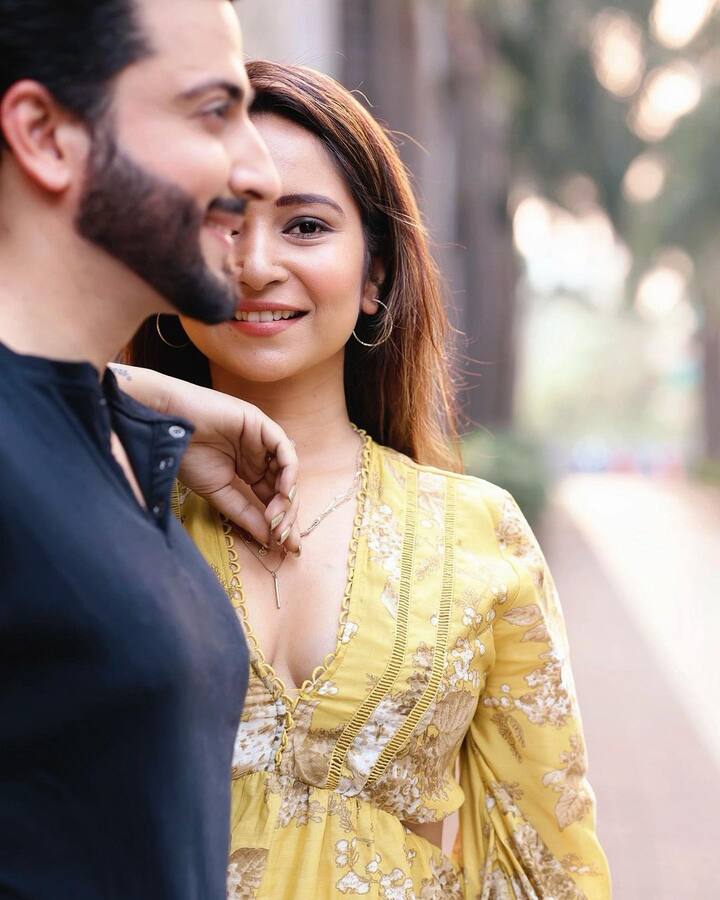 Taking to his Instagram, Dheeraj shared a couple of adorable pictures with Vinny. They look like a match made in heaven as they look passionately into each other's eyes.