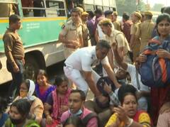 Kalighat Agitation : পথে হাউহাউ করে কান্না, চিৎকার, চাকরির দাবিতে এবার কালীঘাটে উচ্চপ্রাথমিকের চাকরিপ্রার্থীরা