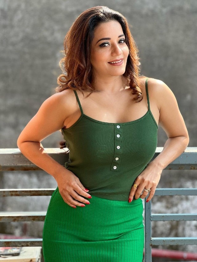 Bhojpuri Actress Monalisa Goes Green In A Co Ord Set