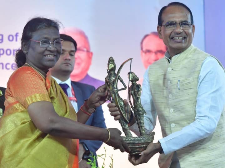 Pesa Act In MP: आदिवासियों के लिए मध्य प्रदेश में बड़ा कदम, पेसा एक्ट लागू, जानें- क्या होंगे इसके फायदे MP became the seventh state to implement the PESA Act President released the rules ann Pesa Act In MP: आदिवासियों के लिए मध्य प्रदेश में बड़ा कदम, पेसा एक्ट लागू, जानें- क्या होंगे इसके फायदे