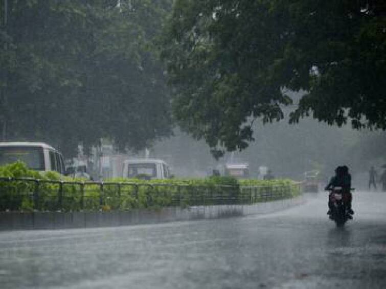 rains to expected in parts of tamilnadu for next 4 days as a result of new low pressure TN Rain Alert: தமிழகமே தயாரா? மீண்டும் உருவாகும் புதிய காற்றழுத்த தாழ்வு பகுதி: வெளுத்து வாங்கப்போகும் மழை..