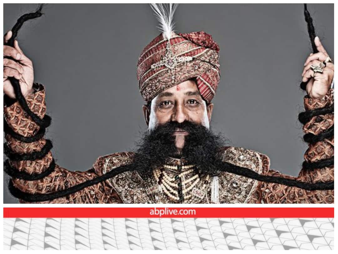 interesting stories related to moustacheTerrorists abducted someone because of his moustache these people did not cut their moustache कहानियां मूंछ की... किसी को मूंछ की वजह से आतंकी ले गए तो किसी ने सालों से नहीं कटवाई