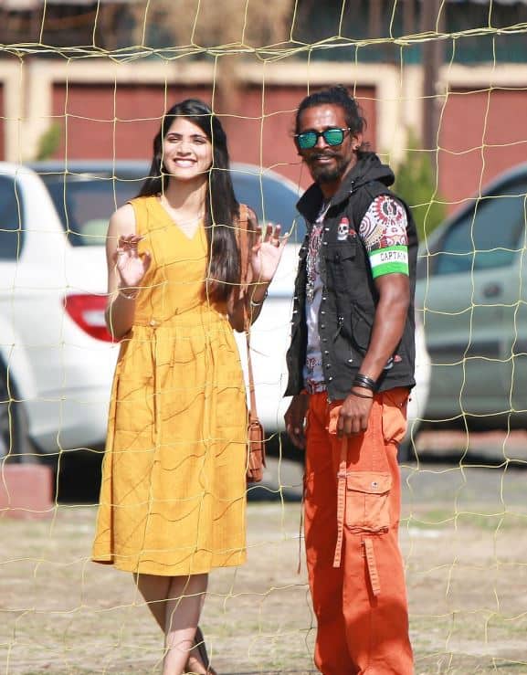 नागराज मंजुळेंचा (Nagraj Manjule) यांचा झुंड (Jhund) चित्रपट प्रदर्शित झाला.