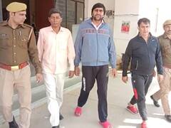 जमीन घोटाले में ग्रेटर नोएडा अथॉरिटी के दो अधिकारी समेत तीन लोग गिरफ्तार, एक आरोपी फरार