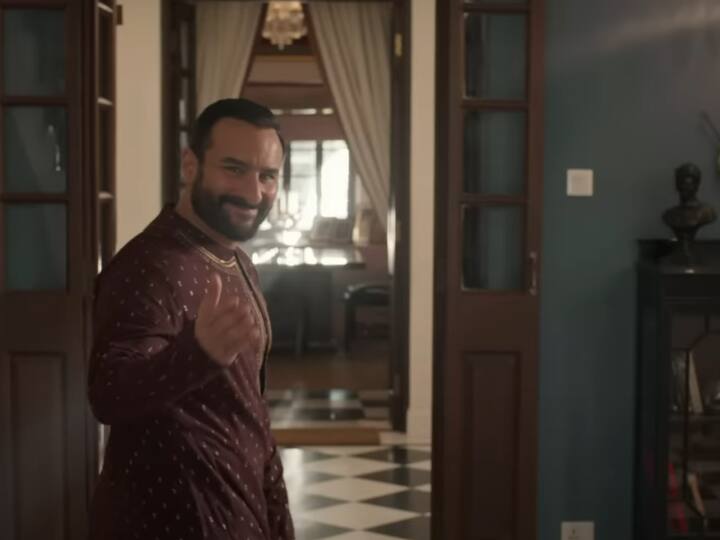 Saif welcomes the viewers to Pataudi Palace, the inside of which has blue walls and large doors. (Image Source: You Tube/ Myntra)