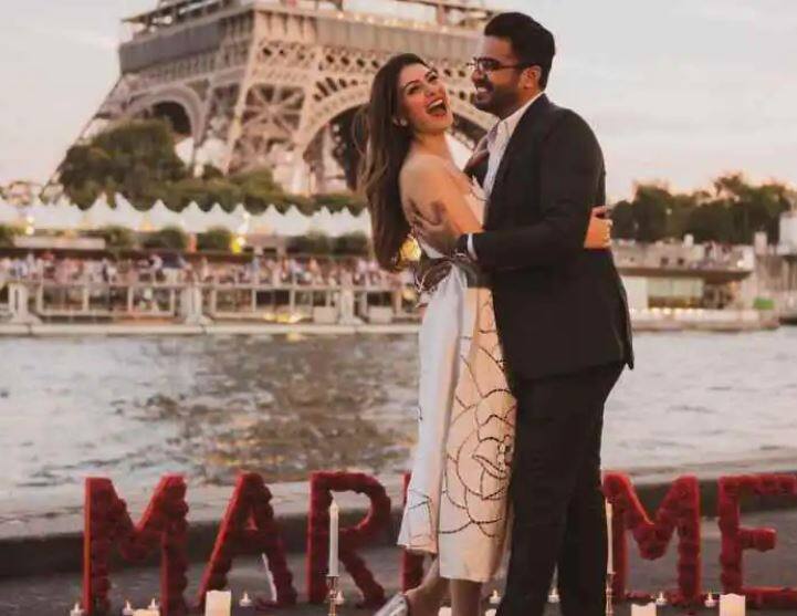 hansika motwani sohael kathuria wedding fuctions starts with mata ki chawki Hansika Motwani Wedding : ਜੈਪੁਰ ਦੇ 450 ਸਾਲ ਪੁਰਾਣੇ ਕਿਲੇ 'ਚ ਹੋਵੇਗਾ ਹੰਸਿਕਾ ਮੋਟਵਾਨੀ ਦਾ ਵਿਆਹ, ਸ਼ਾਹੀ ਅੰਦਾਜ਼ 'ਚ ਆਵੇਗੀ ਅਦਾਕਾਰਾ ਦੀ ਬਰਾਤ