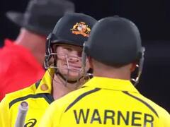 Watch: इंग्लैंड के खिलाफ मैच के दौरान स्टीव स्मिथ ने डेविड वार्नर से कहा कुछ ऐसा, वीडियो हुआ वायरल