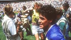 বিক্রি হল মারাদোনার 'হ্যান্ড অফ গড' খ্যাত বল, দাম শুনলে চোখ কপালে উঠতে বাধ্য