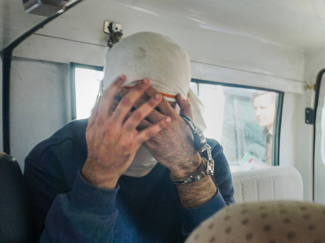 Shraddha Murder Case Delhi Police Inspected Aaftab office in Gurugram and plastic bag found in bushes Shraddha Murder Case: गुरुग्राम में आफताब के दफ्तर पहुंची पुलिस, 'खूनी खेल' के सबूतों की खोज जारी