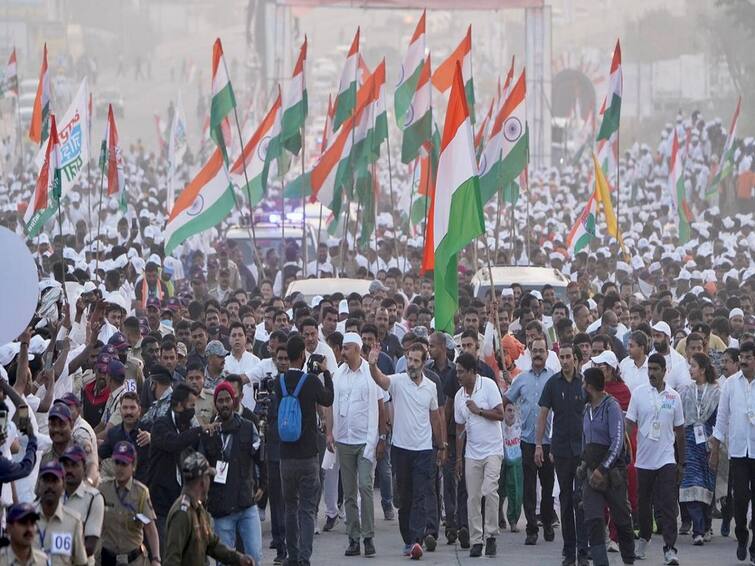 Bharat Jodo Yatra Rahul Gandhi News Today is the Third day of Bharat Jodo Yatra in Vidarbha Bharat Jodo Yatra : भारत जोडो यात्रेचा विदर्भातील आज दिसरा दिवस, दुपारी एक वाजता राहुल गांधींची पत्रकार परिषद