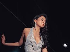 PHOTO: 'नागिन 6' फेम तेजस्वी प्रकाशचा खास लूक; फोटो होतायत व्हायरल!