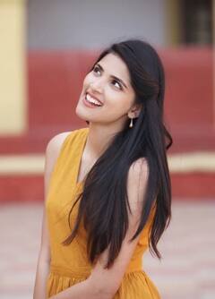 In Pics: नागराजनं संधी दिली अन् आयुष्याचं सोनं झालं! सायलीचीही अशीच स्टोरी