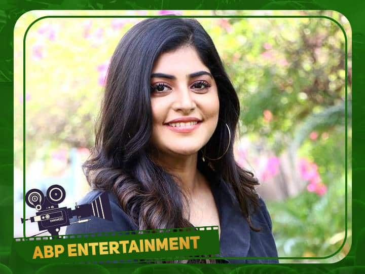 Actress Manjima Mohan deleted her photos in instagram Manjima Mohan: புதுவாழ்க்கைக்கு திரும்பும் மஞ்சிமா மோகன்...! இன்ஸ்டாவில் செய்த காரியத்தால் ரசிகர்கள் அதிர்ச்சி!