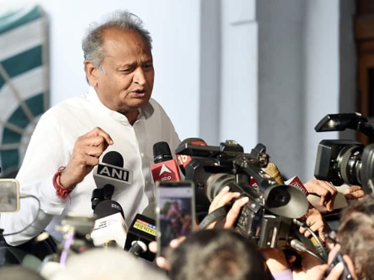 Rajasthan CM Gehlot Calls Meeting To Address Rising Suicide Cases Among Students In Kota Rajasthan CM Gehlot Calls Meeting To Address Rising Suicide Cases Among Students In Kota