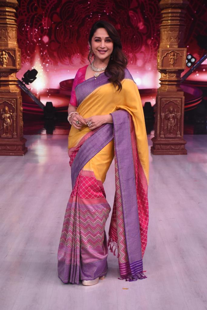 Bollywood Actress Madhuri Dixit Rangoli Silk Saree, Party Wear Indian Sari,  Bridesmaid Special, Cocktail Partywear Red Sari, Saree for Women - Etsy