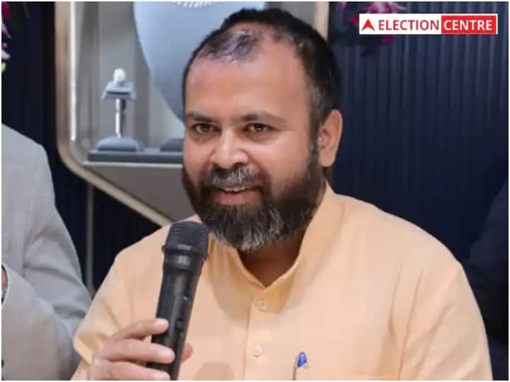 AAP MLA Akhilesh Pati Tripathi questioned by ACB for 10 hours in Cash for seat case MCD Election: एसीबी ने MLA अखिलेश पति त्रिपाठी से 10 घंटे की पूछताछ, एक और AAP विधायक को किया तलब