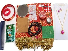 Lakshmi Ji: શુક્રવારે ઘરમાં લાવો આ 5 વસ્તુઓ, મા લક્ષ્મીનો રહેશે વાસ, ધન-સંપત્તિમાં વધારો થશે