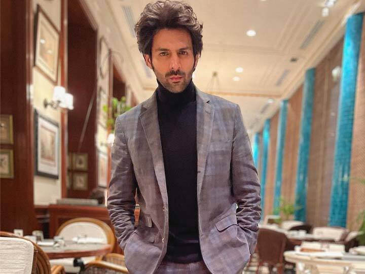 मुंबई में शानदार अपार्टमेंट... लग्जरी कारों का शौक, देखते ही देखते करोड़ों के मालिक बन गए Kartik Aaryan Kartik Aaryan has a plush apartment in Mumbai charges crore rupees fees for a film know his net worth मुंबई में शानदार अपार्टमेंट... लग्जरी कारों का शौक, देखते ही देखते करोड़ों के मालिक बन गए Kartik Aaryan