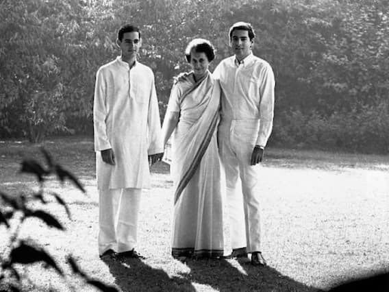 Indira Gandhi Birth Anniversary: इंदिरा गांधी की जयंती कल, देखें 'आयरन लेडी' की खास तस्वीरें
