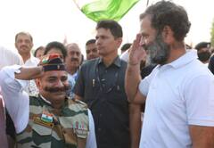 भारत जोड़ो यात्रा में शामिल हुए कारगिल युद्ध के नायक दीपचंद, अभिनेता मोना अंबेगांवकर