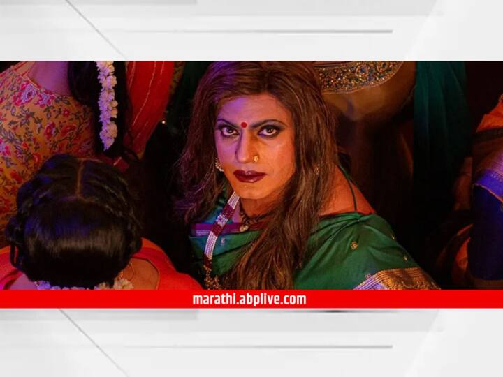 Nawazuddin Siddiqui will be seen in the role of a transgender in movie Haddi His new look has attracted the attention of fans Haddi : हिरवी साडी, काजळ, लिपस्टिक, टिकली अन् झुमके...; अंगावर शहारे आणणारा नवाजुद्दीनचा लूक;  'हड्डी'चे पोस्टर आऊट