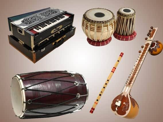 શુક્રવારના દિવસે કલા અને સંગીત સાથે જોડાયેલી વસ્તુઓ ખરીદવી શ્રેષ્ઠ માનવામાં આવે છે. શાસ્ત્રો અનુસાર આ કરવાથી ઘરમાં દેવી લક્ષ્મીની સાથે દેવી સરસ્વતીનો પણ વાસ હોય છે.