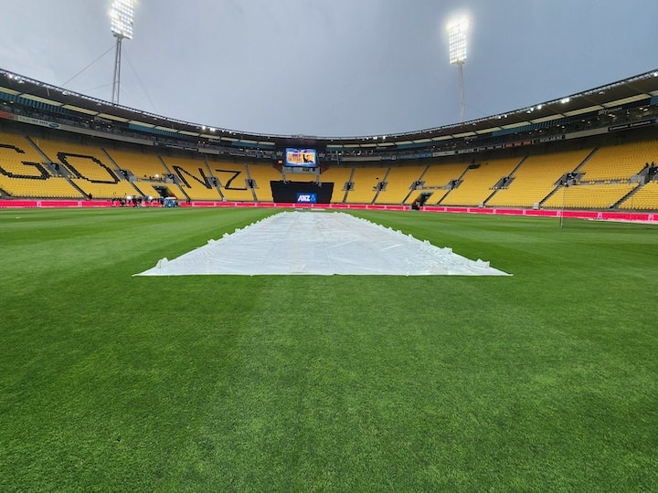 NZ vs IND 1st T20 India vs New Zealand Match abandoned due to rain Sky Stadium Wellington NZ vs IND 1st T20: वेलिंग्टनमध्ये पावसाची बॅटिंग; भारत-न्यूझीलंड यांच्यातील पहिला टी-20 सामना रद्द