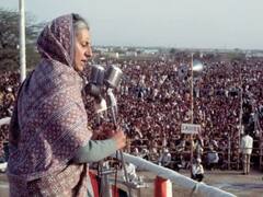 Indira Gandhi Birth Anniversary: इंदिरा गांधी की जयंती कल, देखें 'आयरन लेडी' की खास तस्वीरें