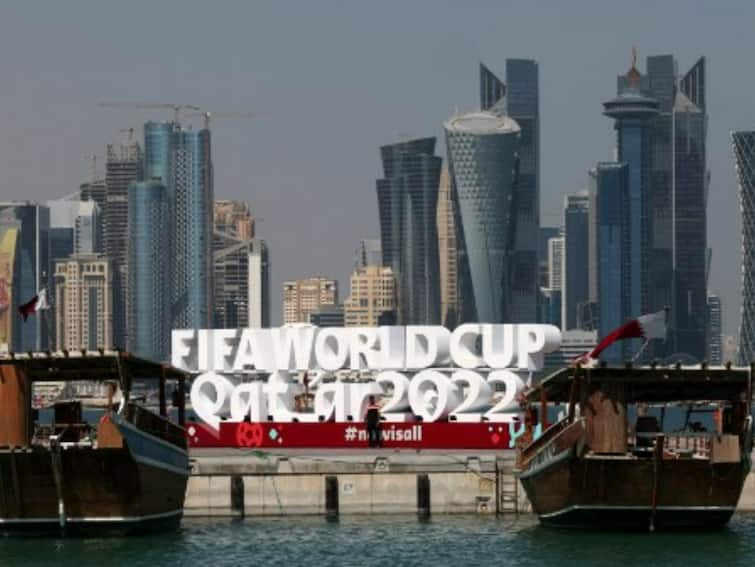 FIFA World Cup 2022: Qatar Bans Beer Sales at World Cup Stadiums FIFA World Cup 2022: વર્લ્ડકપ દરમિયાન સ્ટેડિયમ પાસે નહી મળે બિયર, કતારે બદલી દારૂ નીતિ