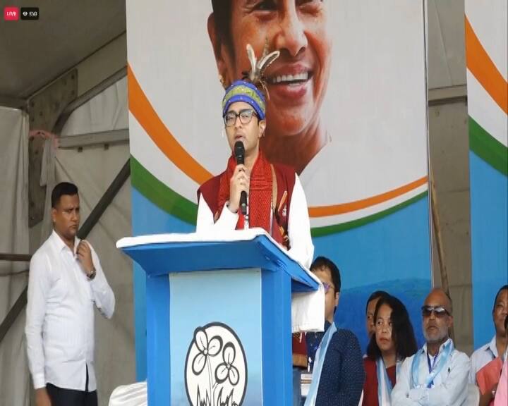 মেঘালয়ের মাটিতে দাঁড়িয়ে অভিষেক দিলেন ঐক্যের বার্তা। ‘টিএমসি মানে বৈচিত্রের মধ্যে ঐক্য’ বললেন তিনি।