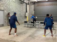 Photos: बारिश की वजह से रद्द हुआ मैच तो टीम इंडिया के खिलाड़ियों ने की मस्ती, दिलचस्प अंदाज में दिखे शुभमन