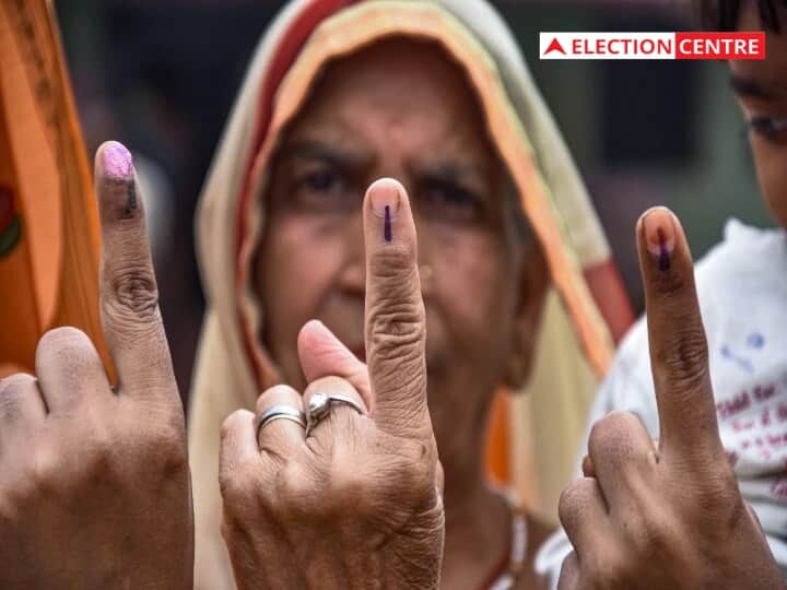 Maharashtra government decision for Gujarat Assembly elections 2022 one day holiday for voting in selected District गुजरात विधानसभा चुनाव के लिए महाराष्ट्र सरकार का बड़ा फैसला, वोटिंग के लिए इन इलाकों में रहेगी एक दिन की छुट्टी