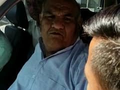 देखिए बीजेपी MLA को चाय वाले ने कैसे रोका सड़क पर, कहा- 'मेरे 30 हजार बकाया दे दो विधायक जी'