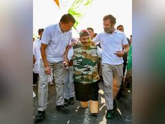 Actors, Personalities Add Glamour To Bharat Jodo Yatra's Maharashtra Leg. See Pics