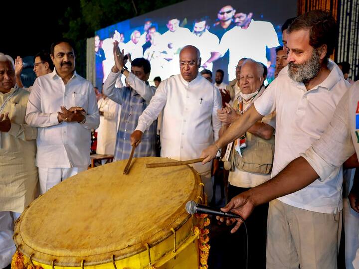 Mallikarjun Kharge: Congress President Mallikarjun Kharge with party leader Rahul Gandhi and others during the party's Bharat Jodo Yatra, in Nanded district. He became the first person outside the Nehru–Gandhi family to be the president of the party after 24 years. (Image Source: PTI)