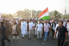 Bharat Jodo Yatra: జోడో యాత్రలో పాల్గొన్న గాంధీ ముని మనవడు- రాహుల్‌తో కలిసి అడుగులు