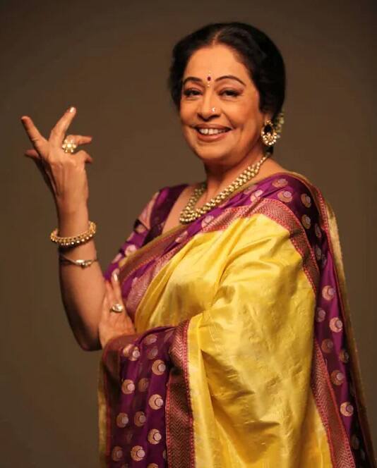 અભિનેત્રી કિરણ ખેરને પણ વર્ષ 2021માં બ્લડ કેન્સર થયું હતું. જે બાદ તેની લાંબી સારવાર ચાલી અને હવે તે બિલકુલ સ્વસ્થ છે.