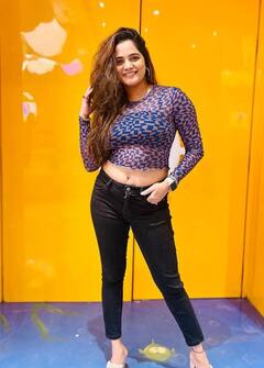 In Pics: मराठमोळ्या अभिनेत्रीचा 'एकदम कडक' अंदाज, खिळल्या सर्वांच्या नजरा!