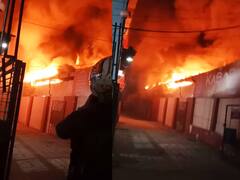 पटना के एक रेस्टोरेंट में लगी आग, 3 सिलेंडर फटे, खाना खा रहे लोग जान बचाकर भागे