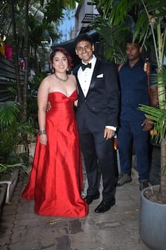 Ira Khan Engagement : आमिर ख़ान की बेटी Ira Khan की हुई सगाई, ब्वॉयफ्रेंड नुपुर शिखरे का हाथ थामे दिखीं मिस्टर परफेक्शनिस्ट की लाडली