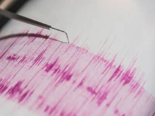 Earthquake in Indonesia: இந்தோனேசியாவில் சக்திவாய்ந்த நிலநடுக்கம்.. சுனாமி எச்சரிக்கை விடப்பட்டதா?